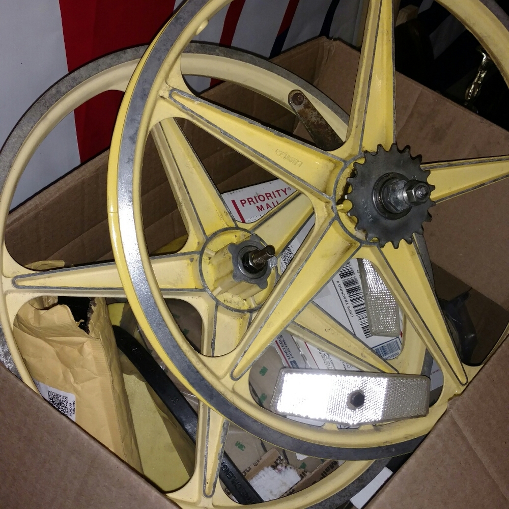 1980 Lester Mags Rim Set 20"